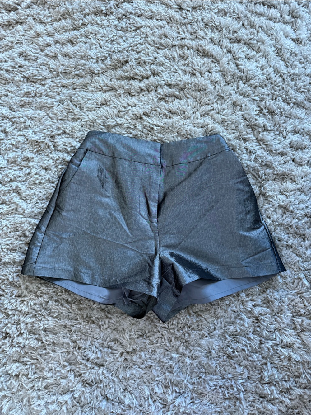 House of Harlow women’s Metallic Gray High-Waist Dress Shorts